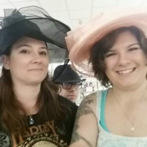 Meet your Posher, Lisa - Picture 4 of 7